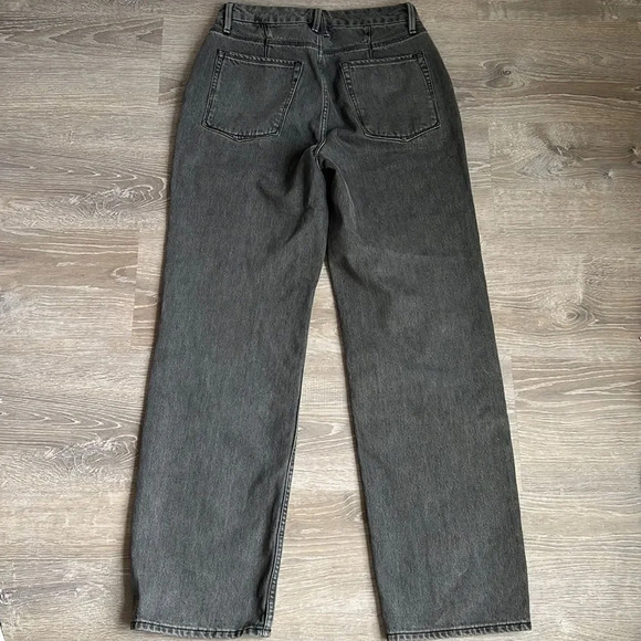 GOOD AMERICAN 90s Loose Baggy Straight Leg Jeans In Faded Black - Picture 3 of 13